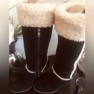 Uggs Wedge Boots 6.5